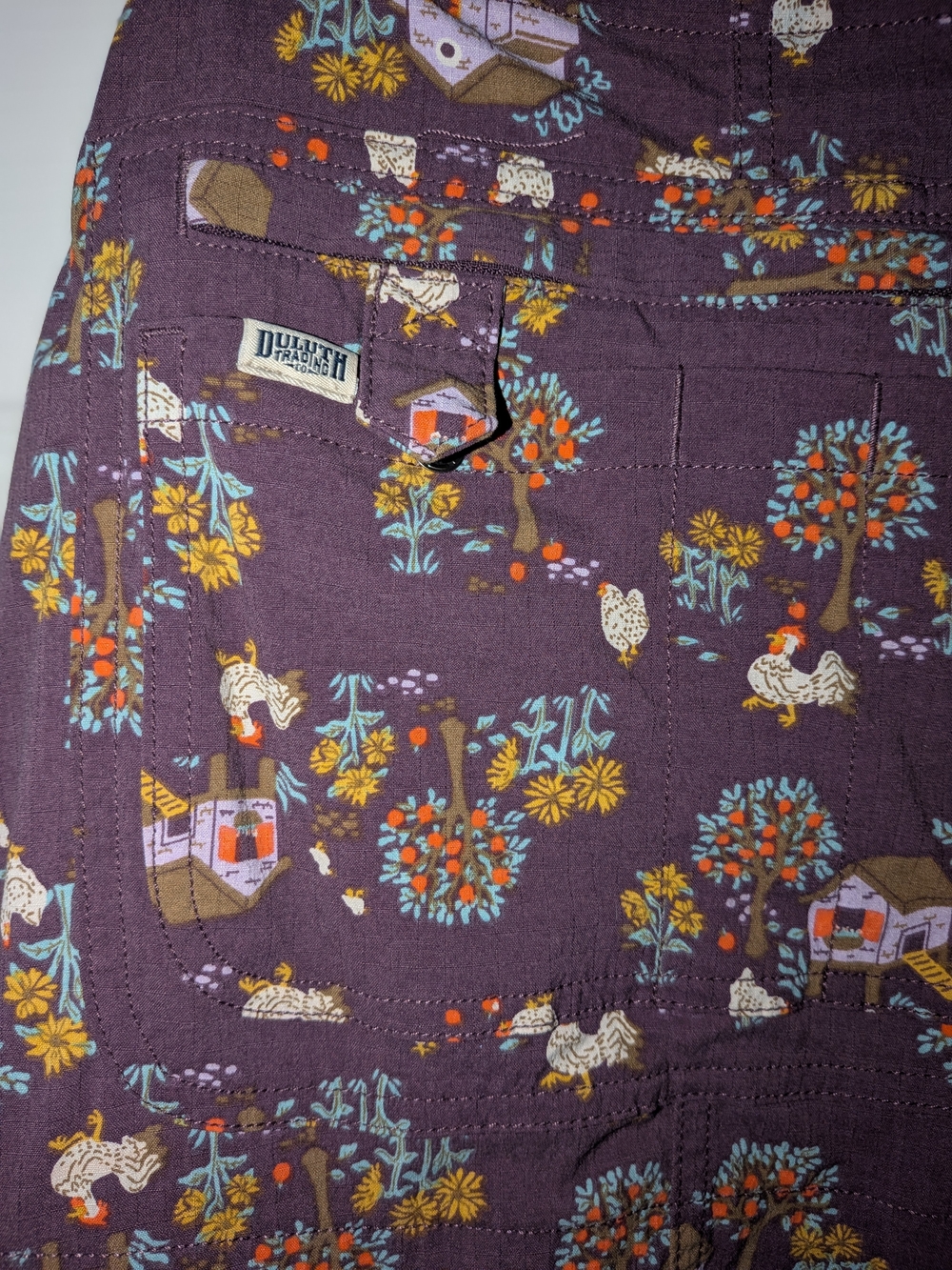 Duluth Trading Co. Heirloom Overalls Fall Harvest And Chicken Print (Size M X 31 - Picture 3 of 4